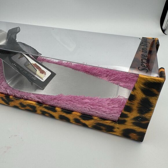 Leopard Pink High Heel Cake Server Wild Eye Designs Stainless Steel New in Box - Picture 3 of 5